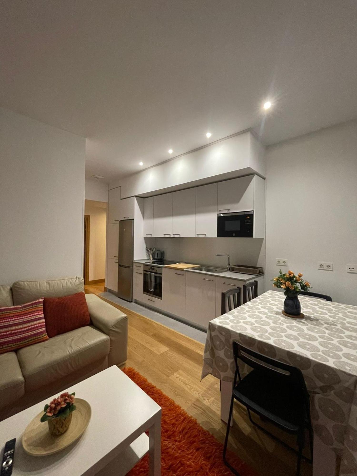 Modern Bilbao Apartment Barakaldo Bagian luar foto