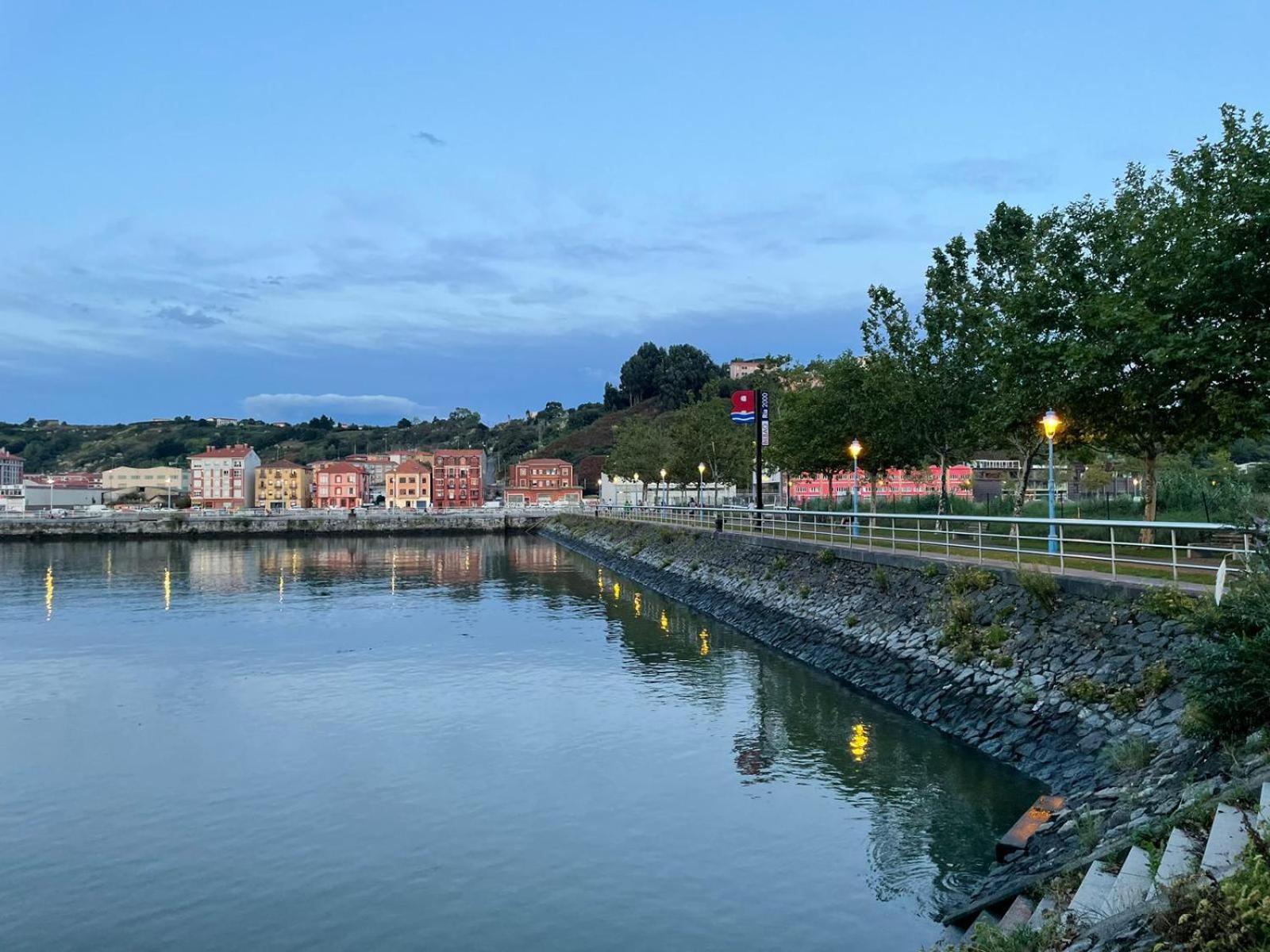 Modern Bilbao Apartment Barakaldo Bagian luar foto